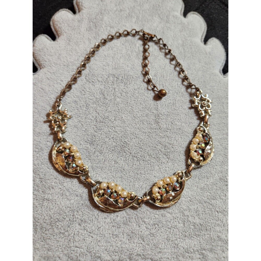 Vintage Gold-Tone Aurora Borealis Rhinestones & Faux Pearl Choker Necklace 15"